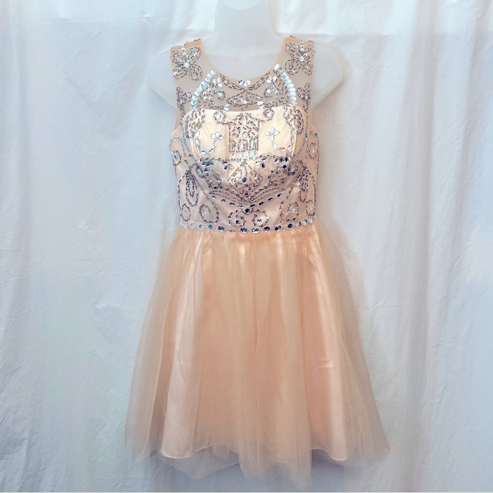 Sarah Bridal Rhinestone Embellished Dress size 6 *